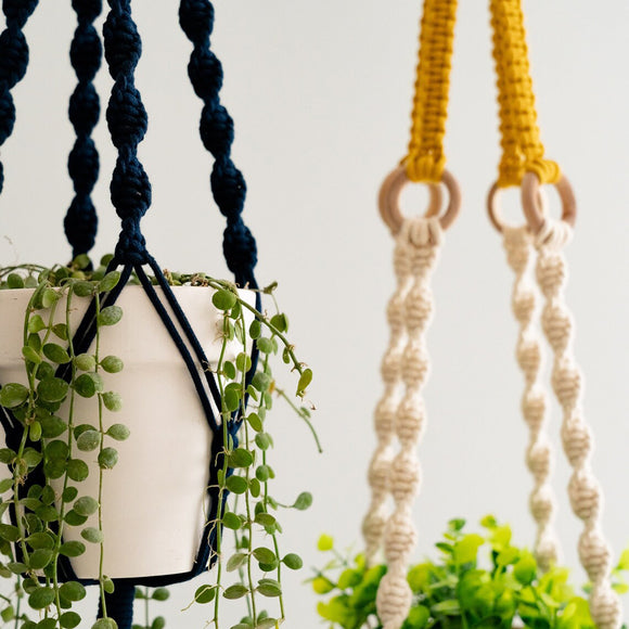 2 pcs Handwoven Plant Hanger-Cotton Rope Hanging Planter with Wooden Rings