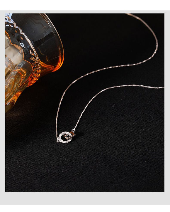 Silver Interlocking Double Ring Necklace – Minimalist Zirconia Clavicle Chain with Adjustable Extender