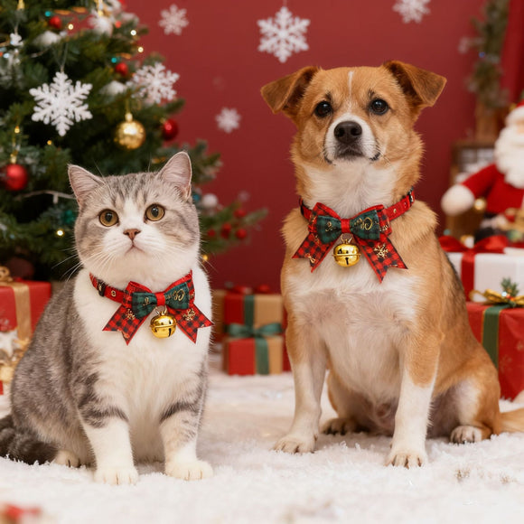 2 PCS Red Pet Christmas Bow Collar with Bell- 15-22 cm Adjustable Festive Bowtie Neck Collar for Cats and Dogs, Cute Holiday Party Decoration Accessory