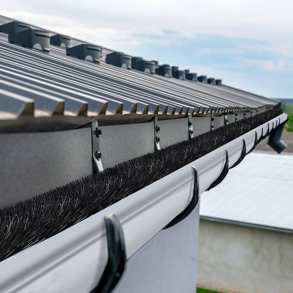 VEVOR Gutter Brush, 30 Feet Total Length 4.33 inch Diameter Gutter Cleaning Tools, Ground-Level Gutter Brush Leaf Guard for 5 Inch Gutters, Easily Clear roof Leaves and Debris, 10 Pack