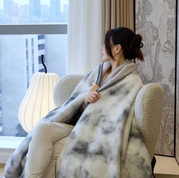 Grey Luxury Mink Velvet Ink Print Blanket - High - Quality Warmth for Your Home(150*200cm) - RnR Galore