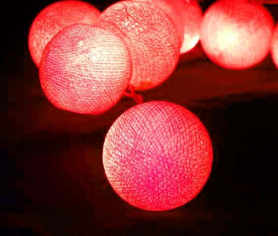1 Set of 20 LED Red 5cm Cotton Ball Battery Powered String Lights Christmas Gift Home Wedding Party Bedroom Decoration Outdoor Indoor Table Centrepiece - RnR Galore