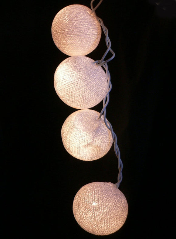 1 Set of 20 LED White 5cm Cotton Ball Battery Powered String Lights Christmas Gift Home Wedding Party Bedroom Decoration Outdoor Indoor Table Centrepiece - RnR Galore
