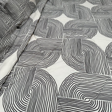 Hotel Living 3 Pce Light Weight Comforter Set Queen/King Oscar Curves - RnR Galore
